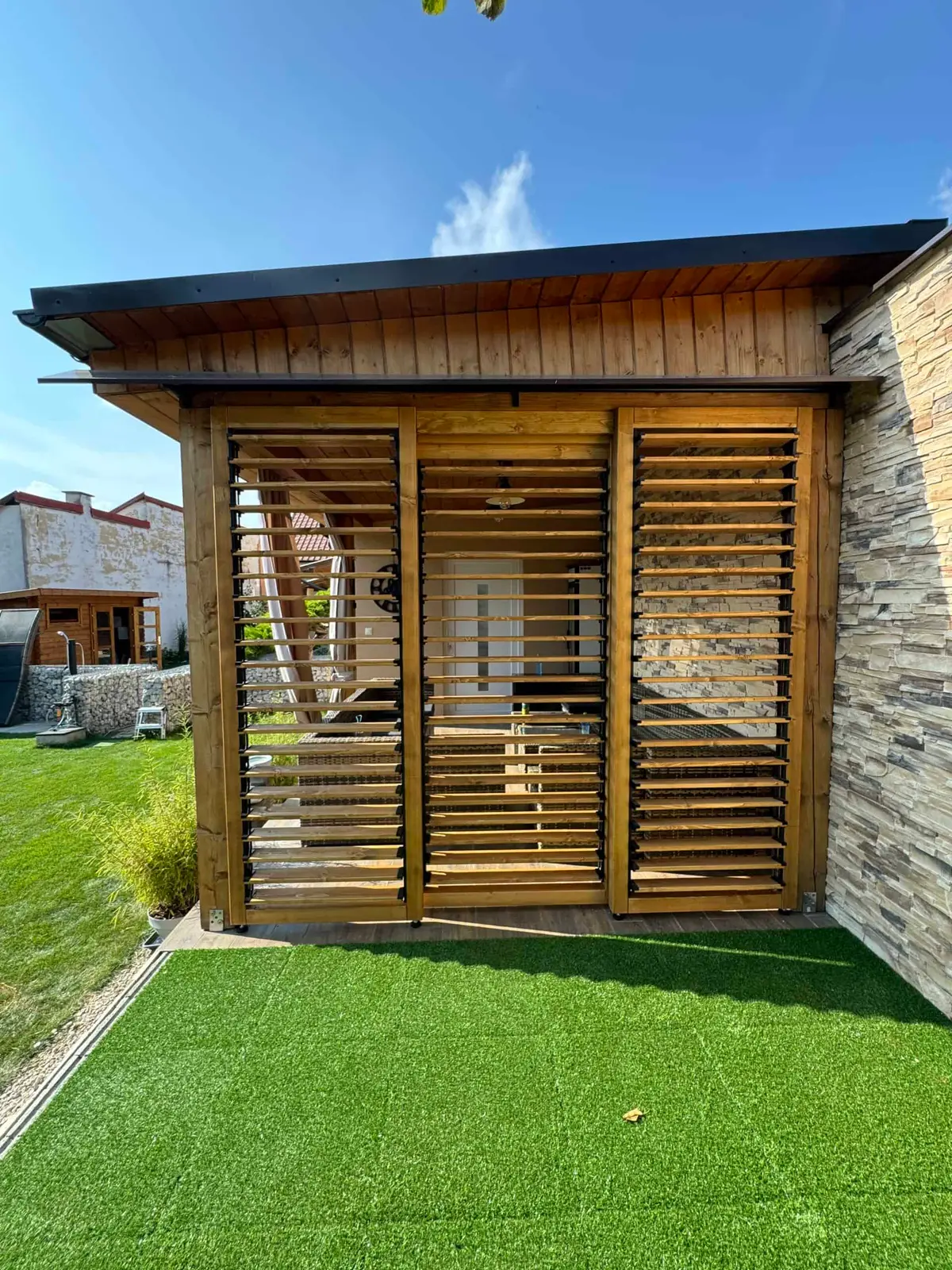 Dřevěné slunolamy – realizace Flowgarden, fotka 64 z 101
