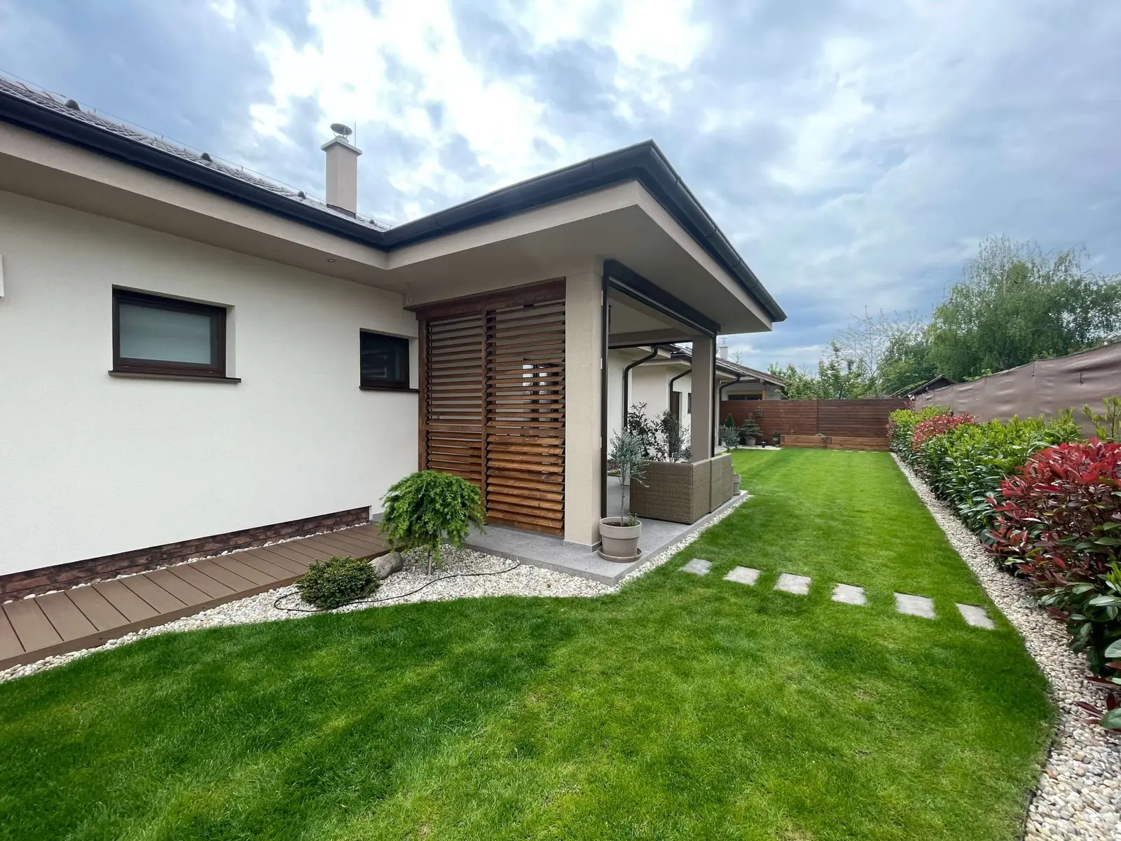 Dřevěné slunolamy – realizace Flowgarden, fotka 86 z 101