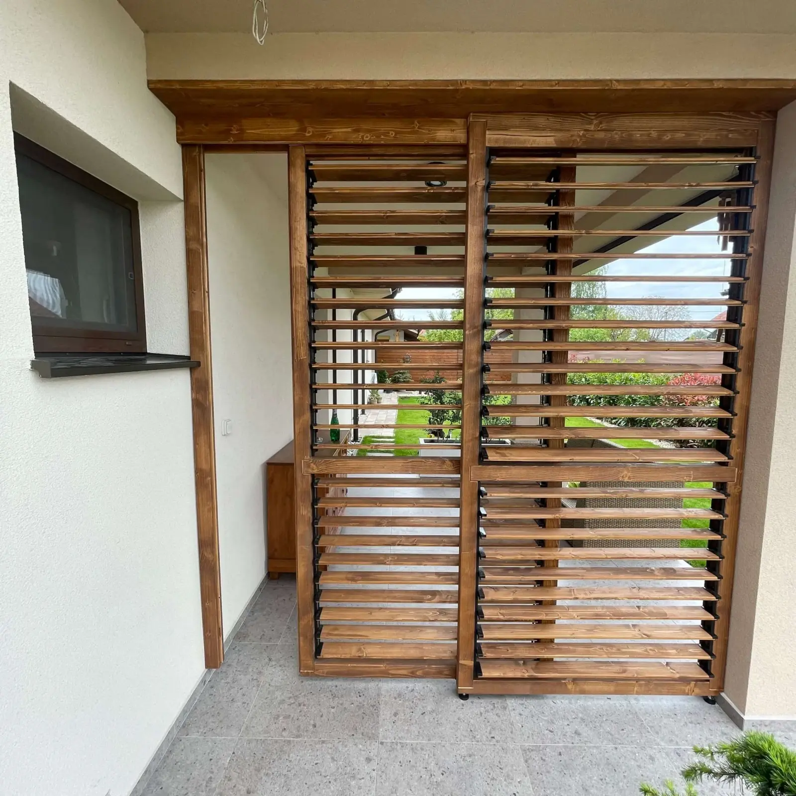 Dřevěné slunolamy – realizace Flowgarden, fotka 87 z 101