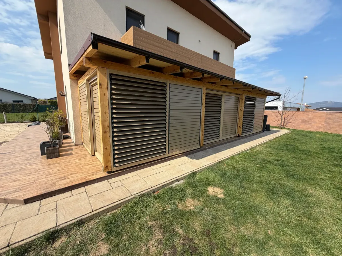 Venkovní stínění – realizace Flowgarden