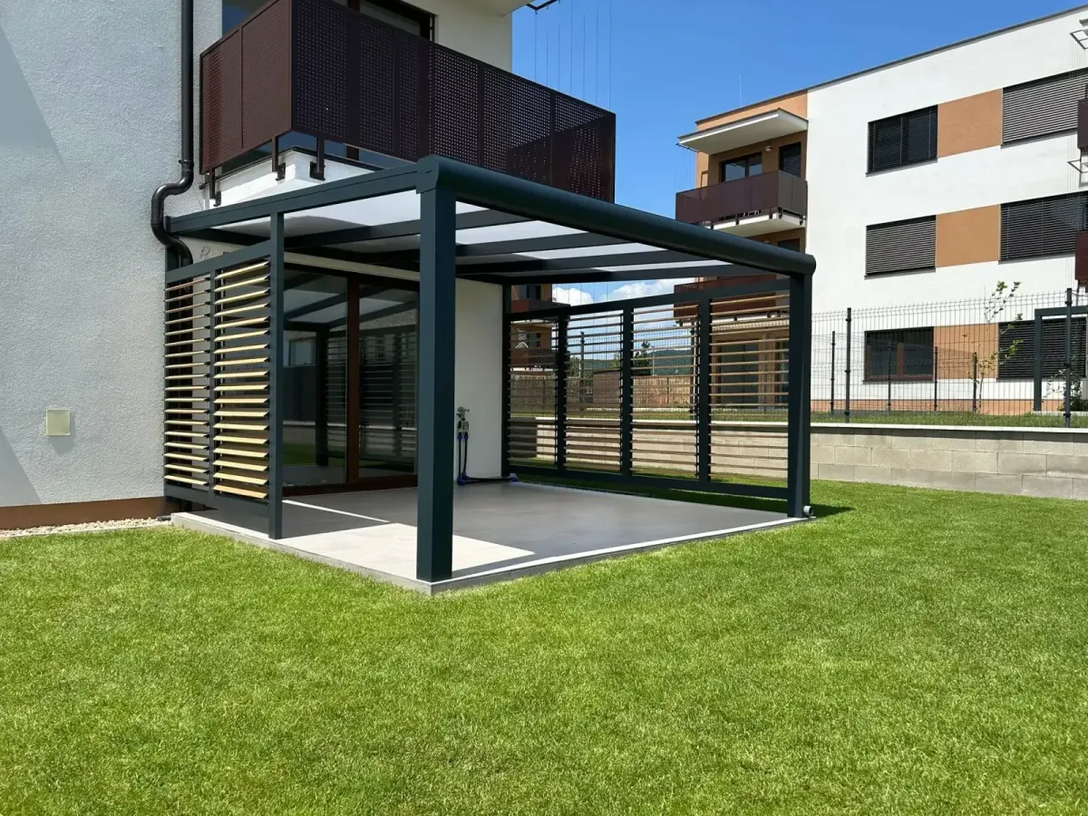 Hliníkové pergoly – realizace Flowgarden